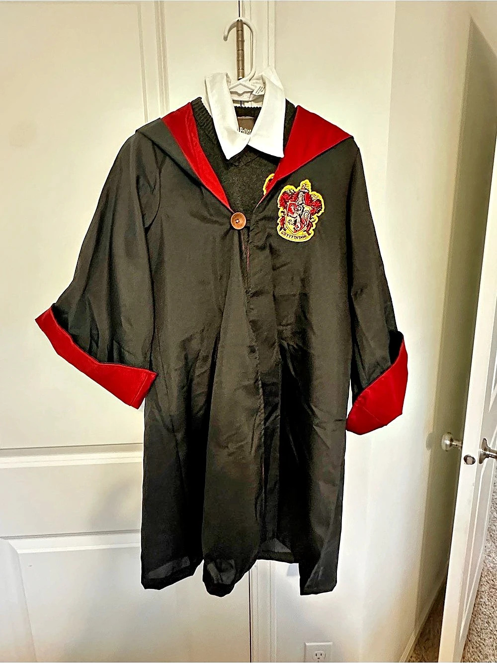 Harry Potter Gryffindor Kids Sweater and Robe Costume Set Youth XS